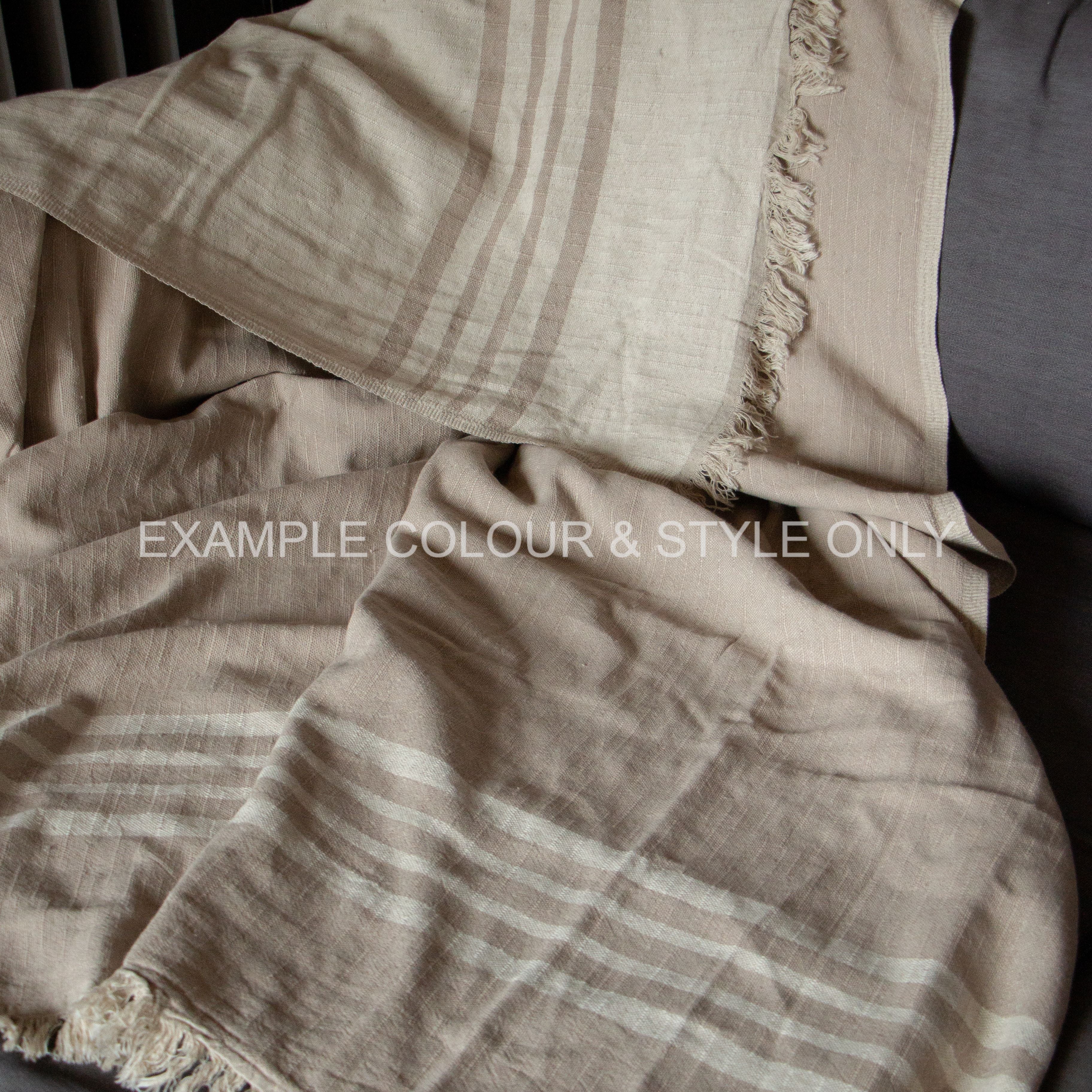 SECONDS & SAMPLES | Throws Beige | 750G-990G: Lucky Dip