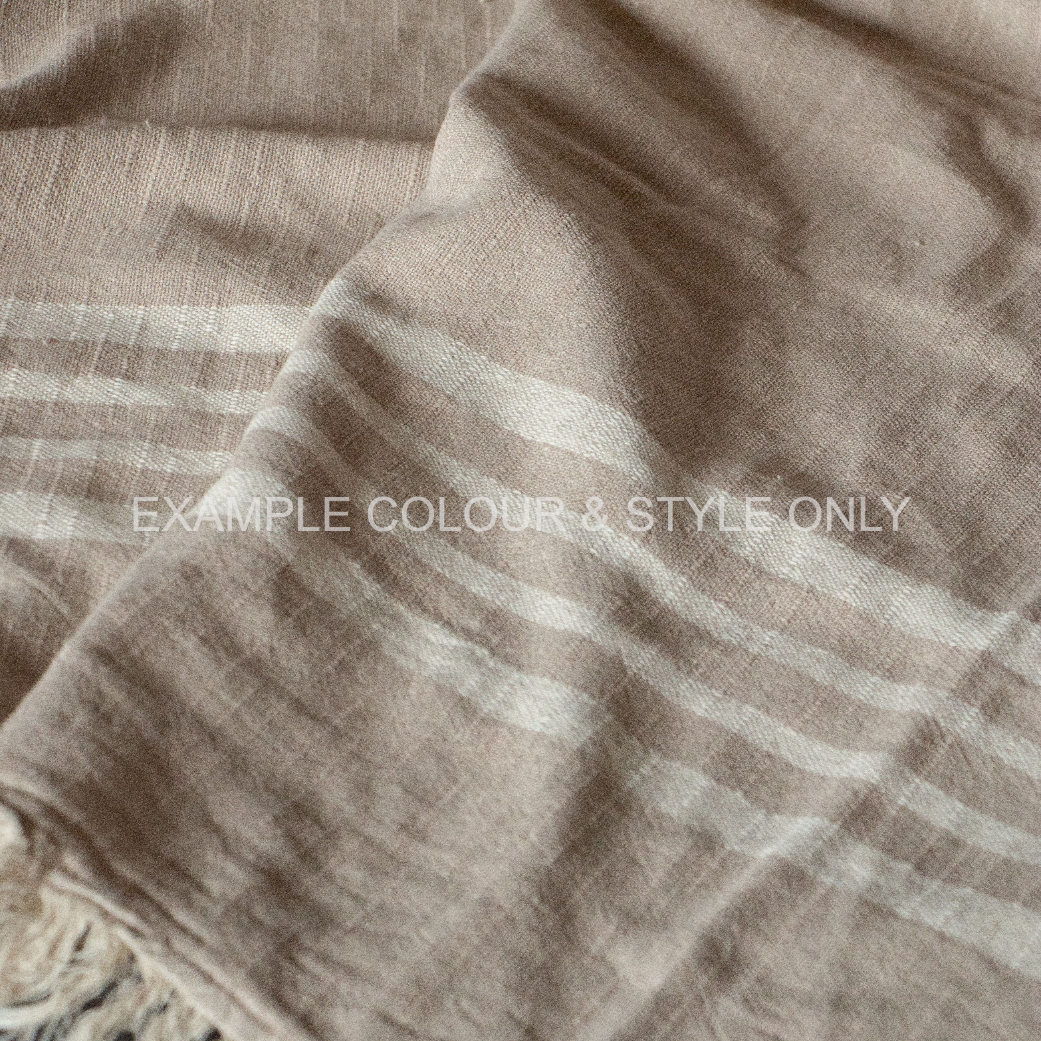 SECONDS & SAMPLES | Throws Beige | 750G-990G: Lucky Dip