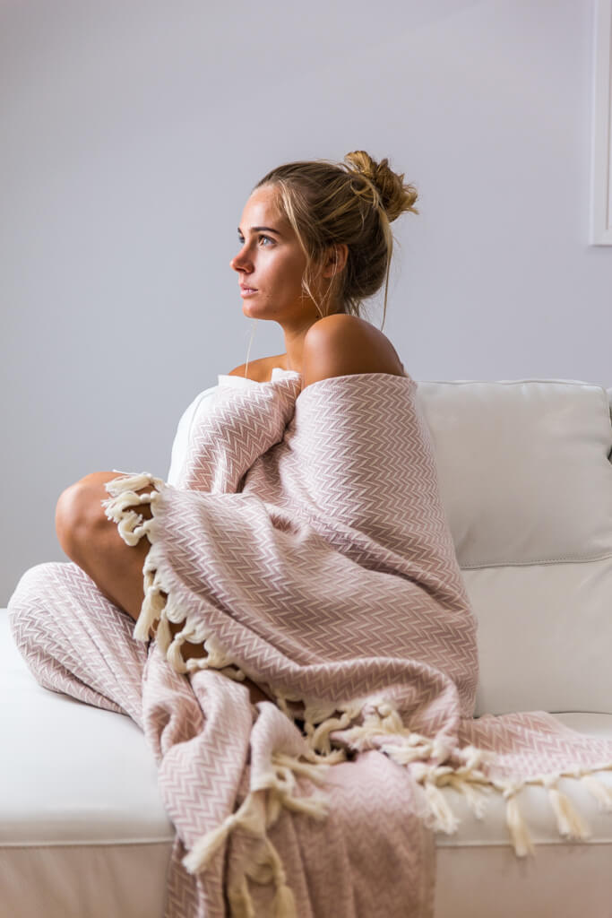 BARCELONA Throw: Powder Pink/Natural