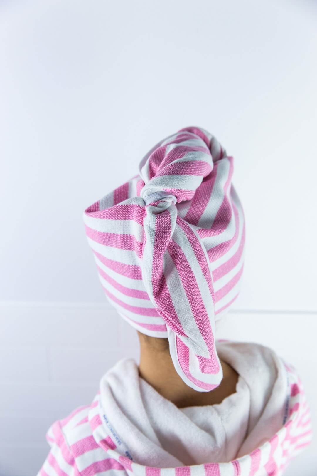 CARROS Terry Hair Towel: Pink/White